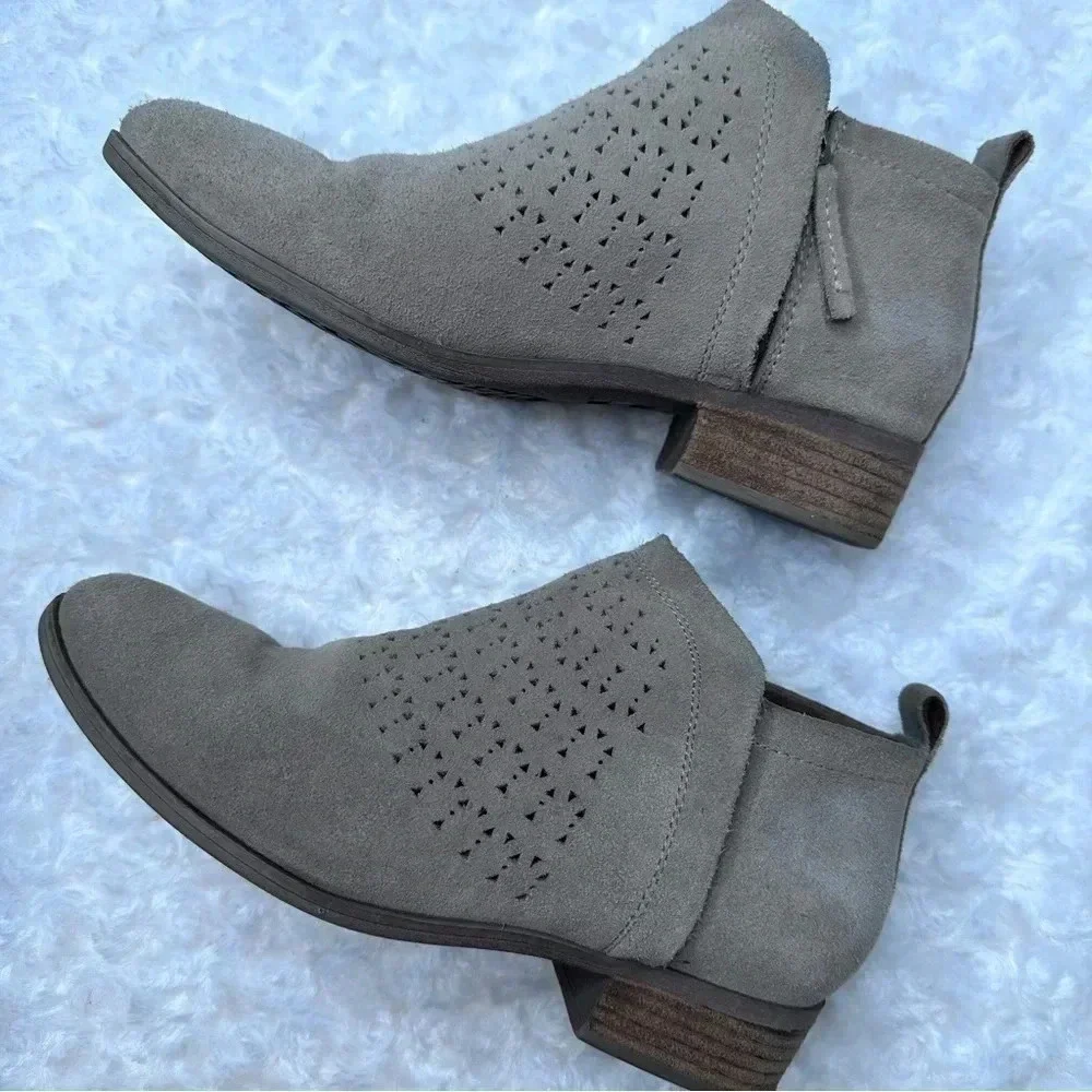 TOMS Tan Suede Perforated Deia Booties Size 7.5